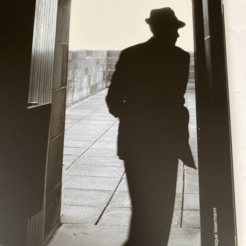 Leonard Cohen Official 2009 Tour Program And Postcard Set