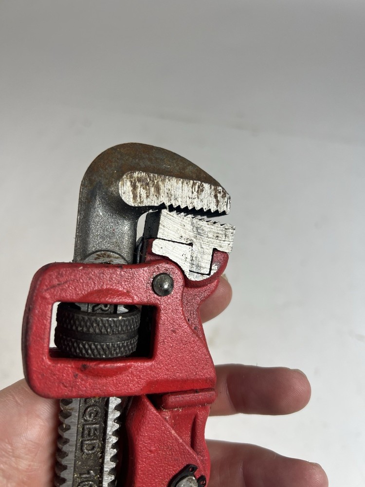 10” Locking Pipe Wrench Tool By Tractor Supply