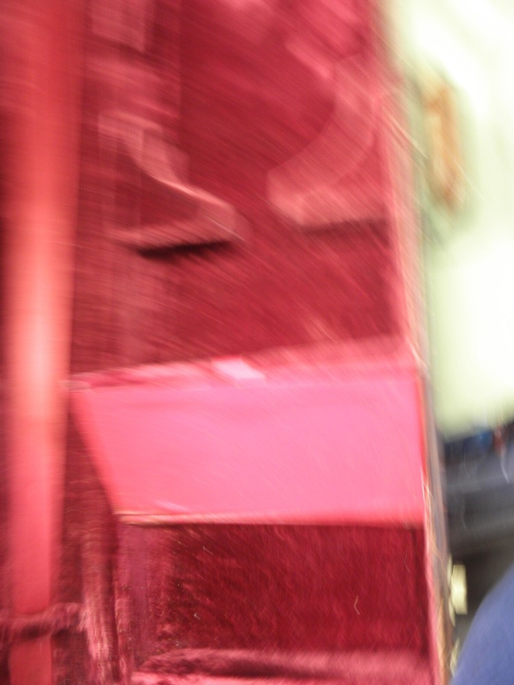 ALLIGATOR STYLE BROWN VIOLIN CASE