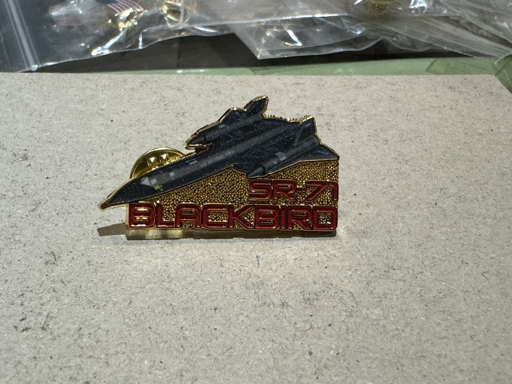 SR-71 BLACKBIRD COLLECTORS LAPEL PIN
