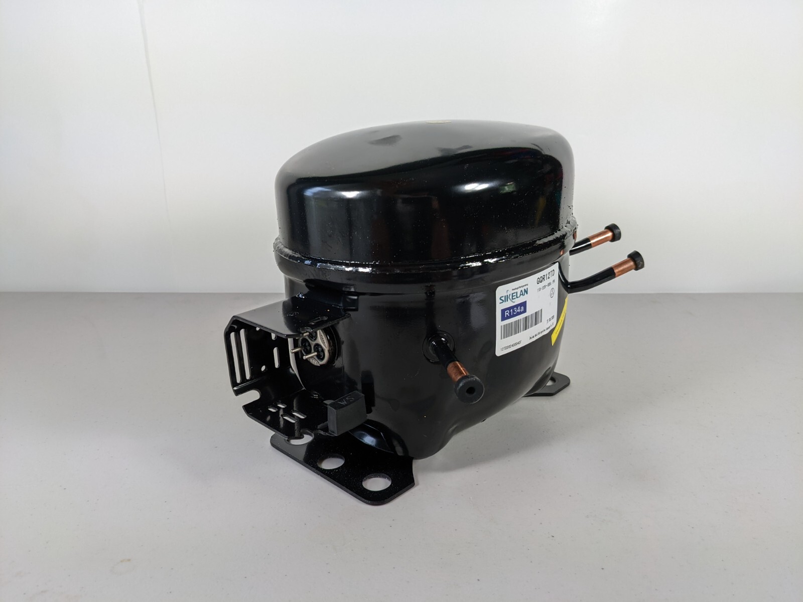 Sikelan GQR12TD Refrigeration Compressor 1/3HP 4521BTU 110-120V R134a HBP