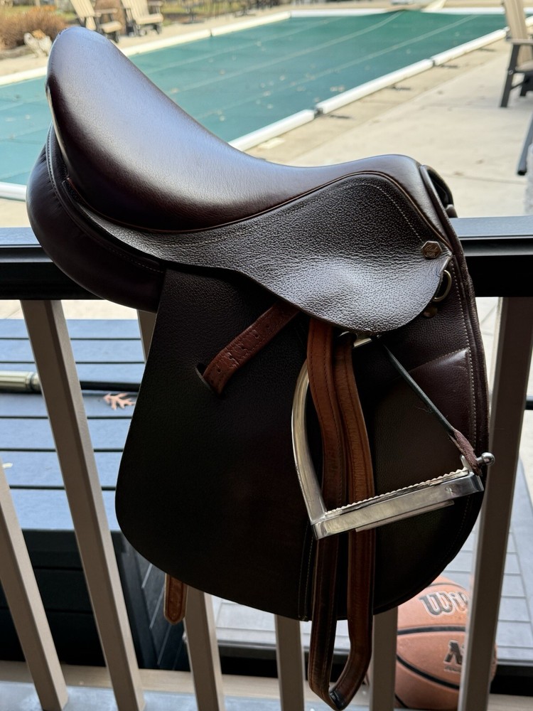 HDR 15 3/4 Short Flap Saddle