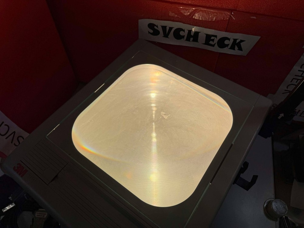 3M 9100 OVERHEAD PROJECTOR 9000AJB