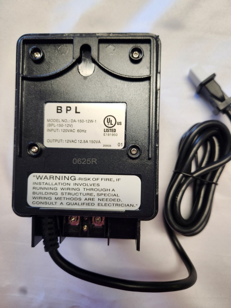 150W LED & Halogen Low Voltage Landscape Lighting Transformer
