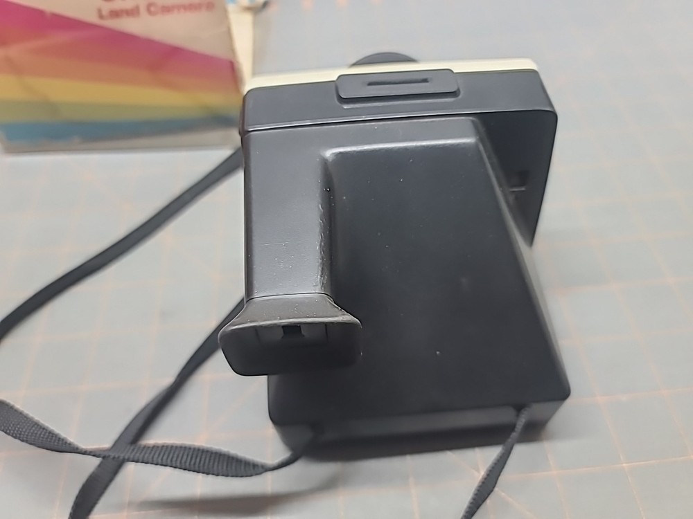 Vintage POLAROID One Step Land Camera with Box Rainbow