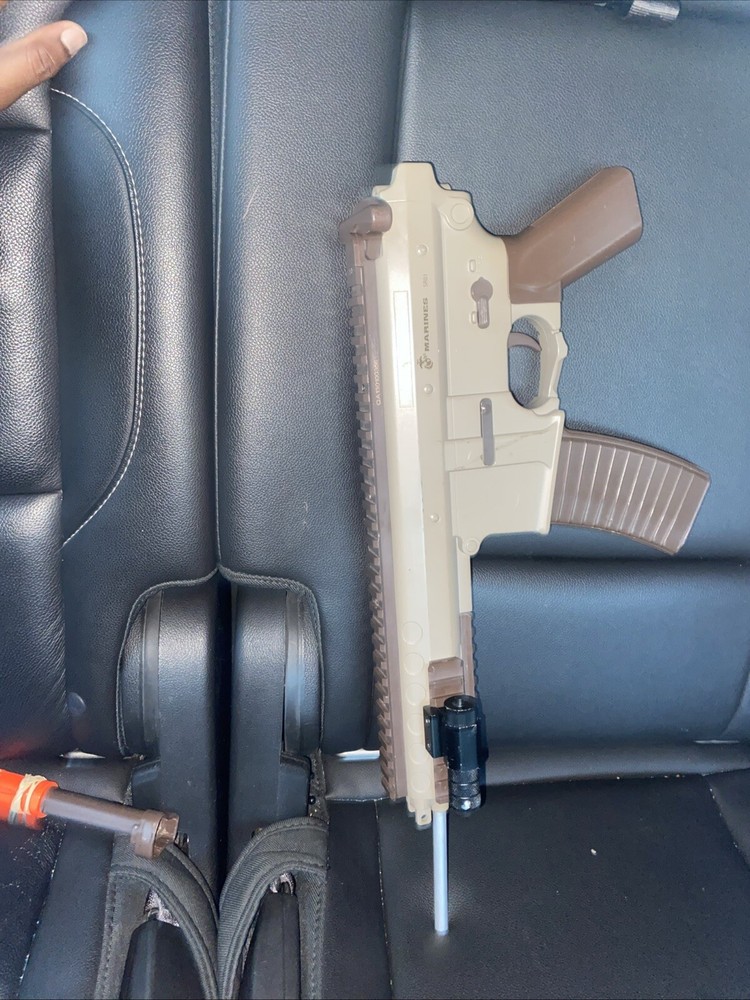 Airsoft Gun
