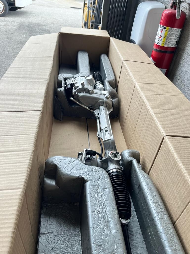 New Genuine Ford Steering Gear part#E5BZ-3504-AM