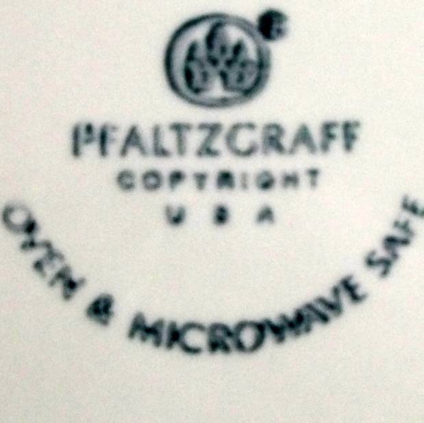 Pfaltzgraff Mountain Shadow 2 Quart Covered Casserole