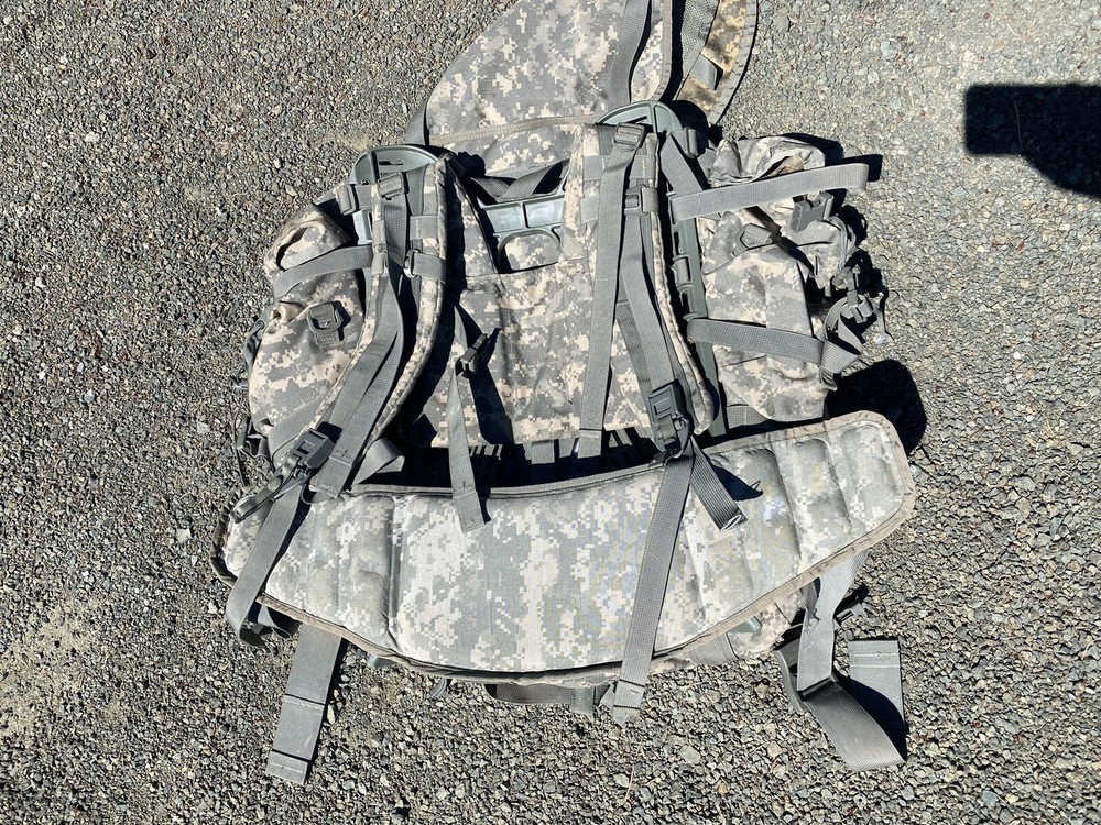 AUTHENTIC MOLLE II LARGE RUCKSACK - ARMY US