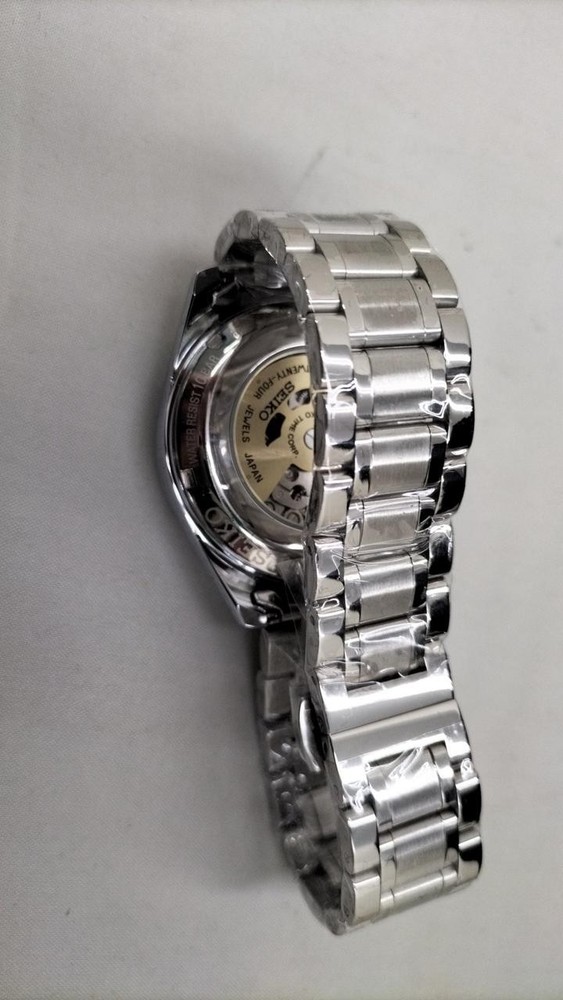 Automatic Watch Model 6R5J 00A0 SEIKO