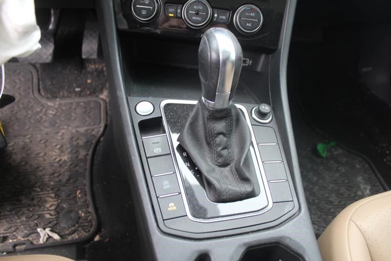 Camera/Projector Camera Windshield Mounted Fits 16-19 PASSAT 595420