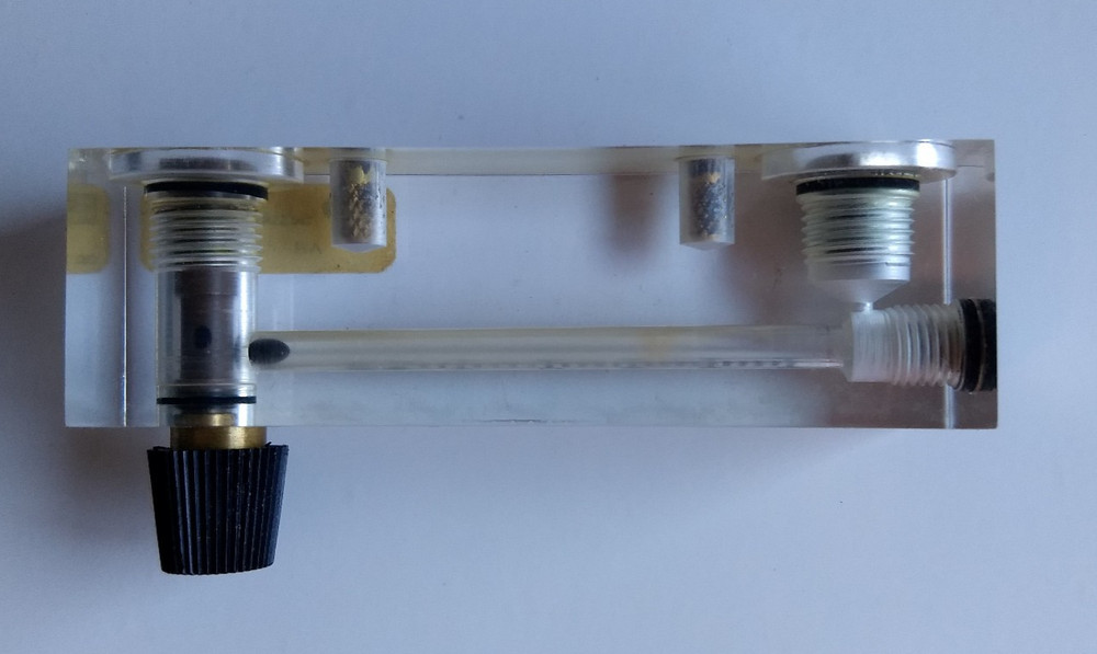 Dwyer Series VFA Visi-Float 0-50cc/min Water Flow Meter