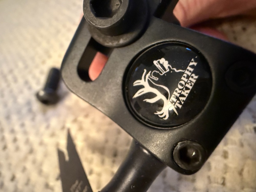 Trophy Taker Flipper Rest