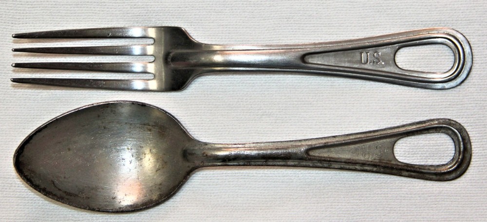 ORIGINAL WWII FORK AND SPOON FOR MESSKIT AND FIELD USE