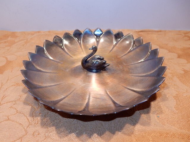 Reed & Barton 100 Silverplate Swan Dish