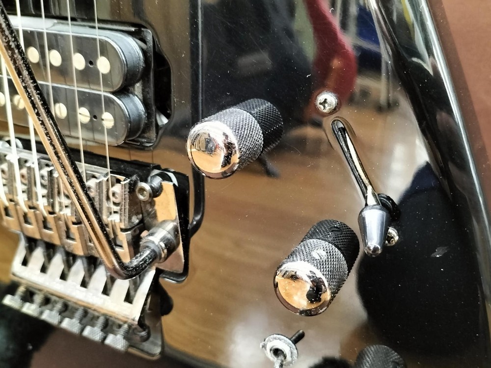FERNANDES FR-85 electric guitar