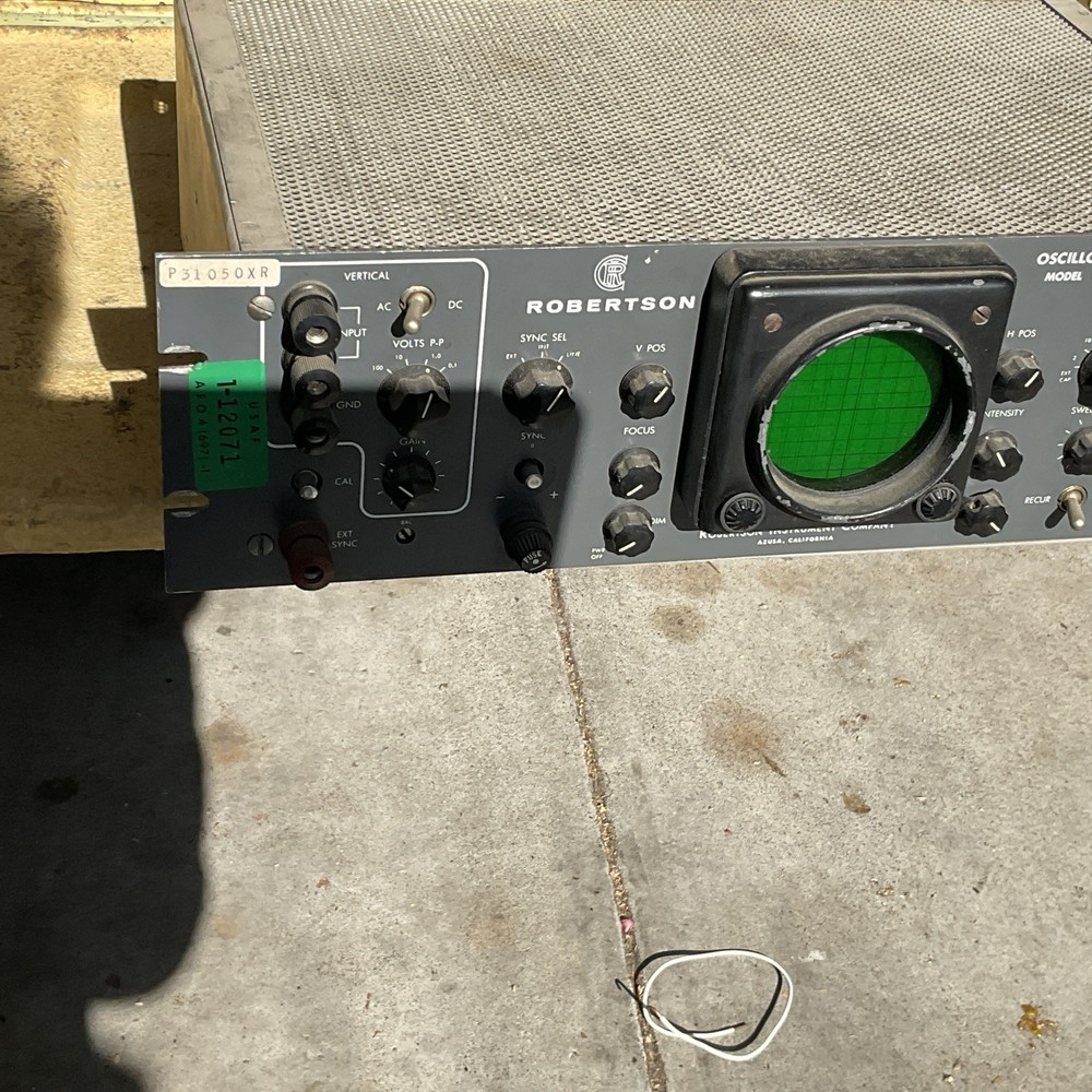 ROBERTSON  OSCILLISCOPE  Model  627AR