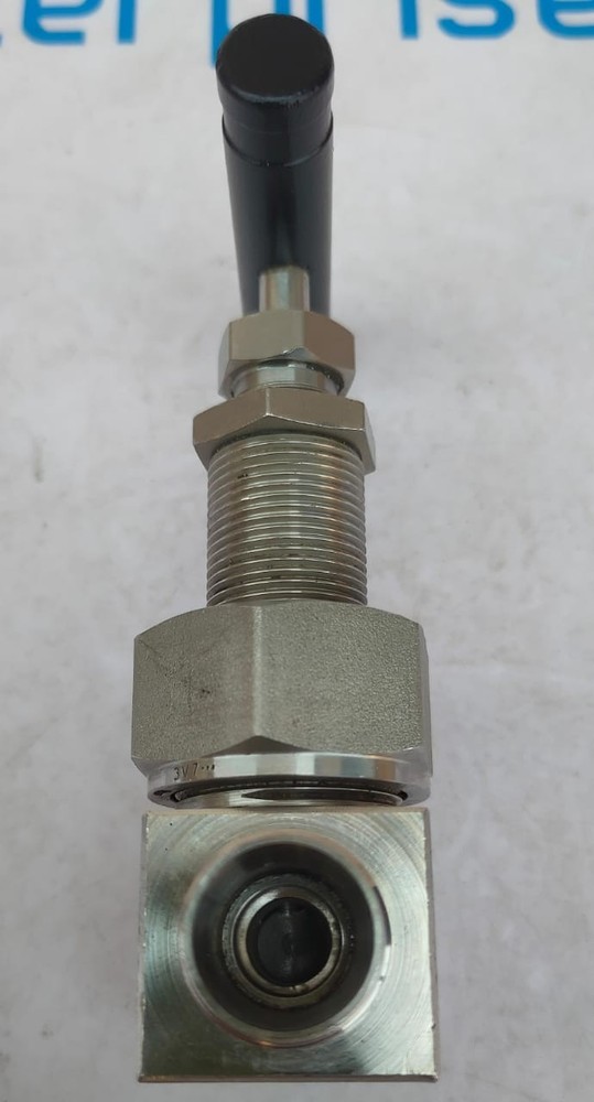 SWAGELOK SS-6DBS8 BLOWDOWN NEEDLE VALVE