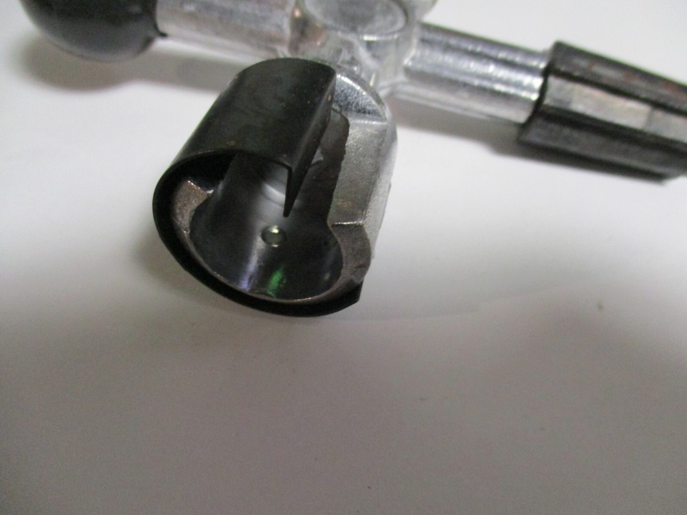 Exide Corp. 4 Way Battery Post and Terminal Cleaner
