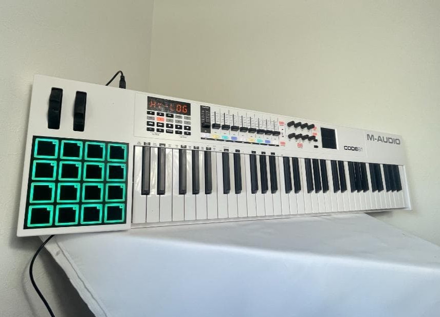 M-AUDIO CODE 61 MIDI Keyboard Controller 61-Key Tested Used from Japan