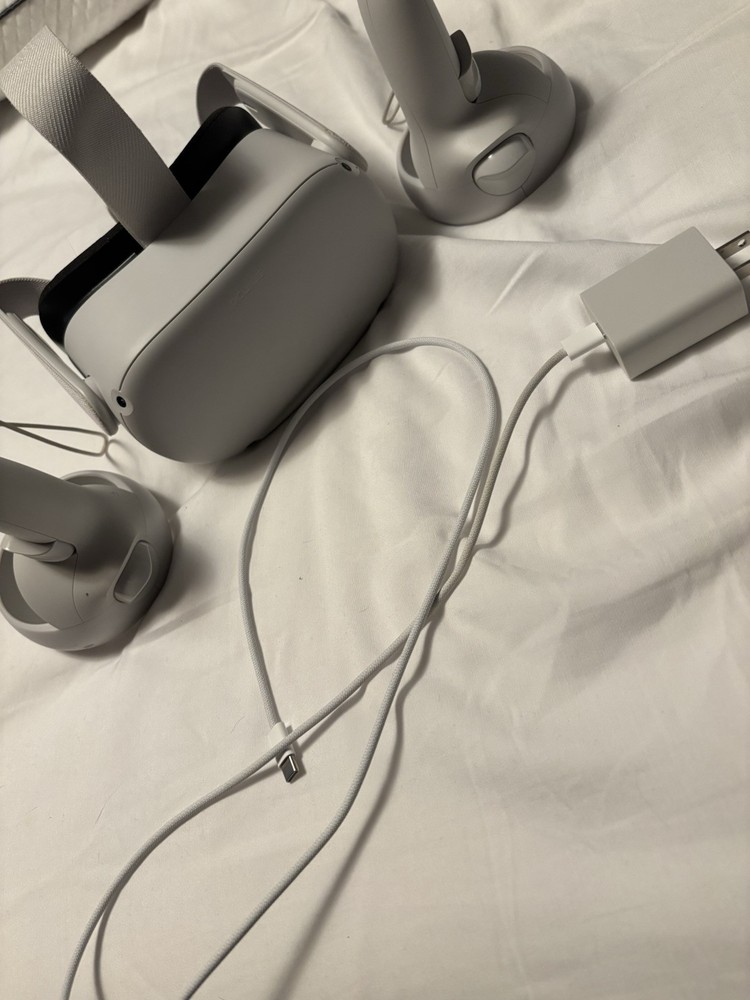 256 GB Oculus Quest 2 Used