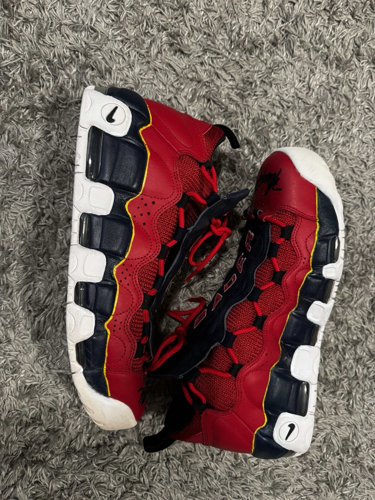 Harrison Bader Game Issued / Used Turfs Autographed Nike 2018 Cardinals Giants