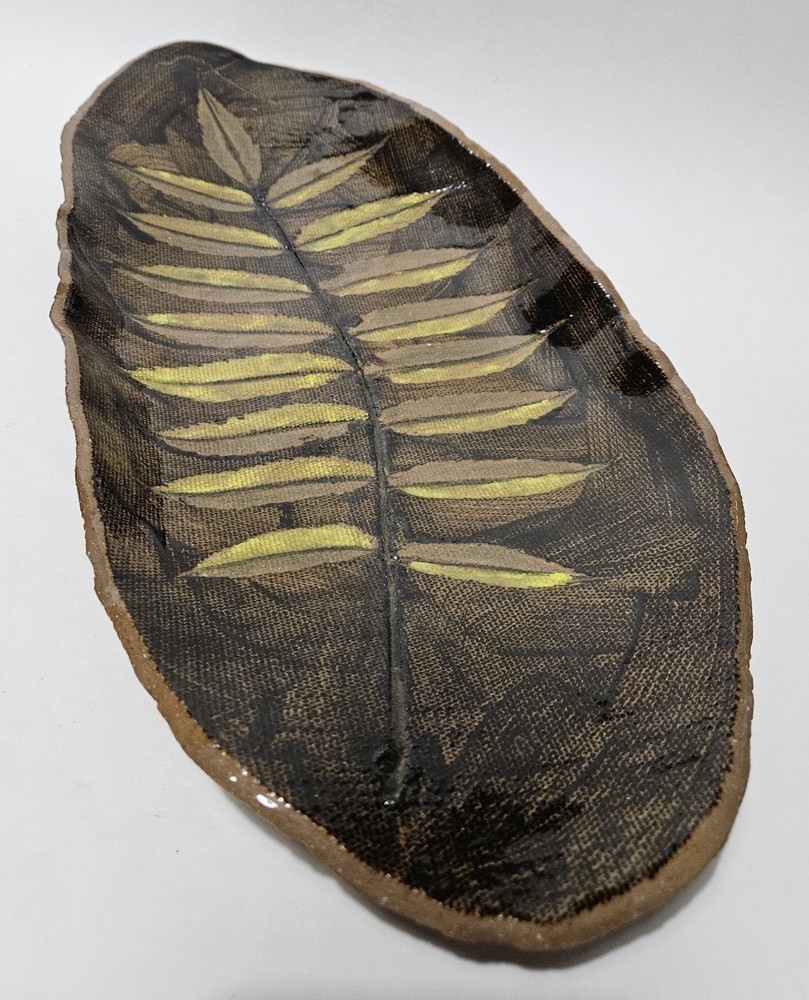 Signed Studio Art Pottery Leaf Pattern Textured Plate