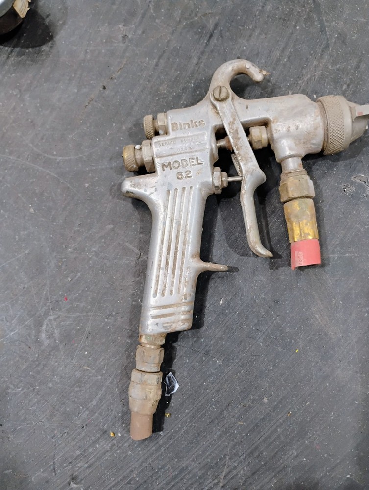 Binks Model 62 paint gun used, everything works freely