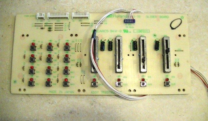 ROLAND D-70 Slider Board