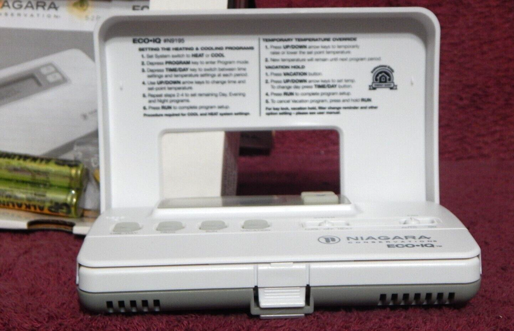 Niagara 5-2 Programmable Thermostat NIB
