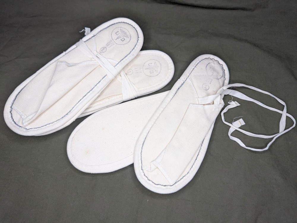 Vintage WWII era US Hospital Slippers Medical Shoes Medium 1940s New Old Stock