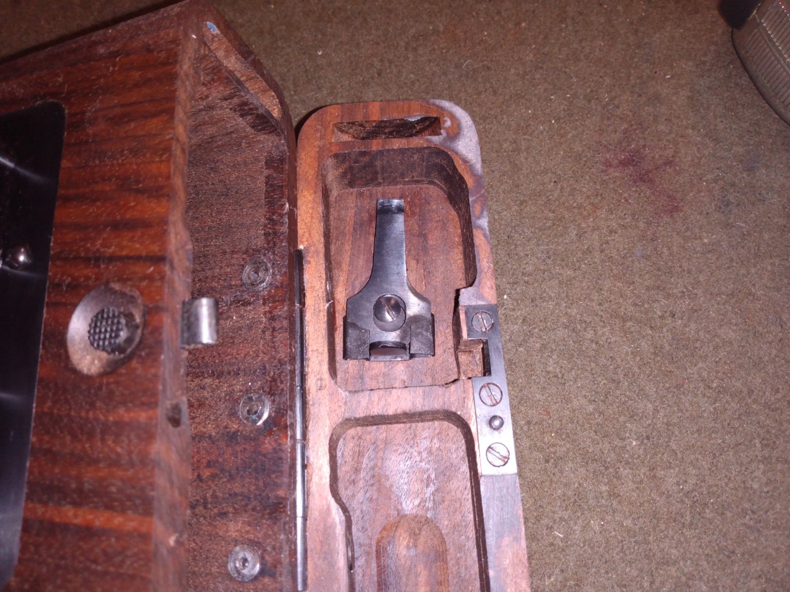 WOODEN ENCLOSED PISTOL HOLSTER WWI GERMAN P08 LUGER "Like a Broomhandle" Mauser