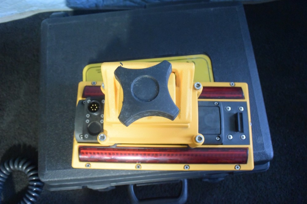 Trimble Laser Screed Receiver Model LR21 with Cable & Carrying Case