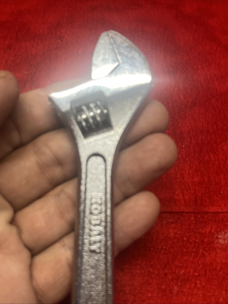 KOBALT 6" ADJUSTABLE WRENCH (27a)