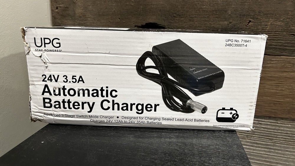 UPG 24V 3.5A Automatic Battery Charger 3 Stage