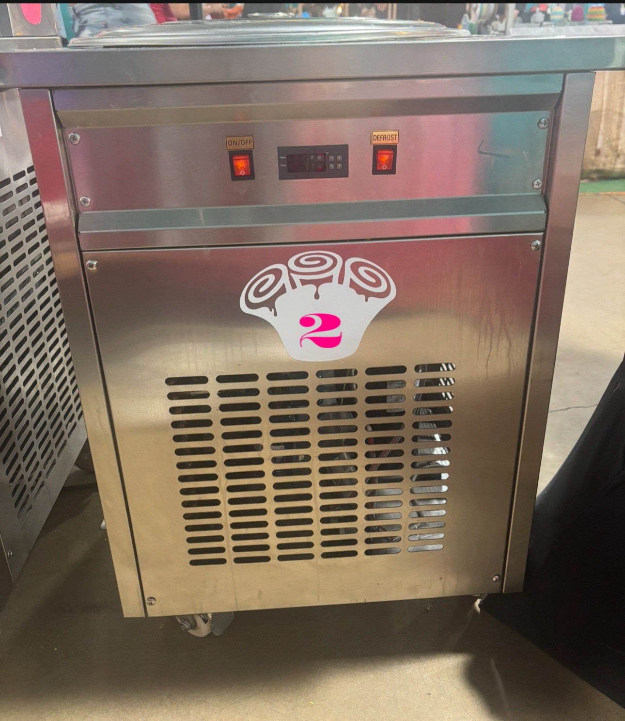 Rolled ice cream machine single pan