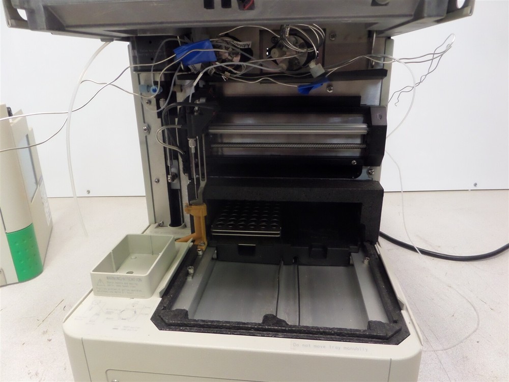 Thar Technologies Waters 840 Supercritical Fluid Chromatograph