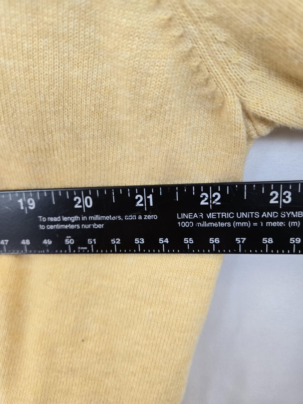 Alan Paine Sweater Mens 48 Yellow V Neck Cotton Cashmere Lightweight Knit