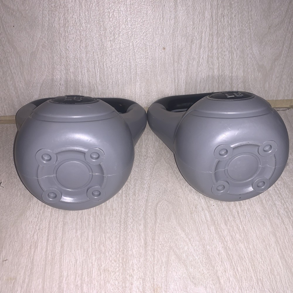 Set Is 2 Pcs Kettlebell - 5lb Pre-owned