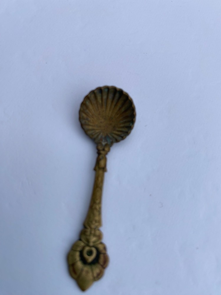 Miniature 2" Seashell Shell Salt Spoon Flower Handle