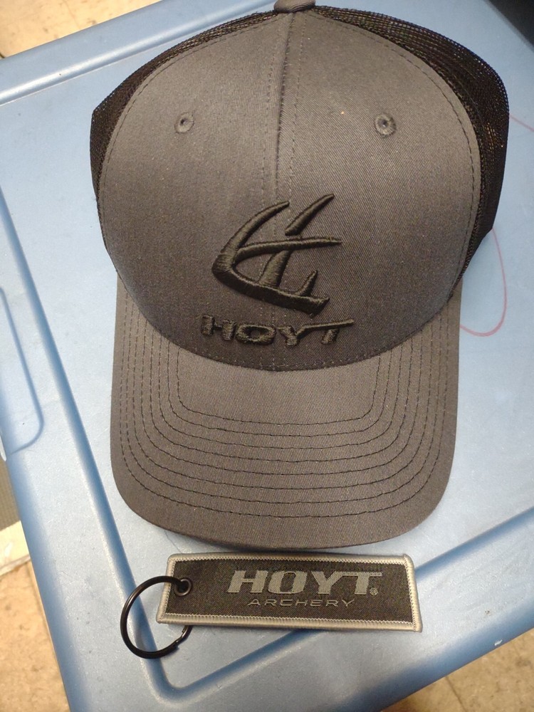 Hoyt Archery Shooter Hat And Keychain