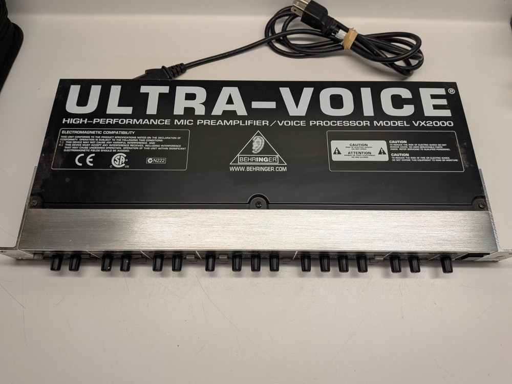 Behringer VX2000 Ultra-Voice Pro Mic Preamp / Voice Processor