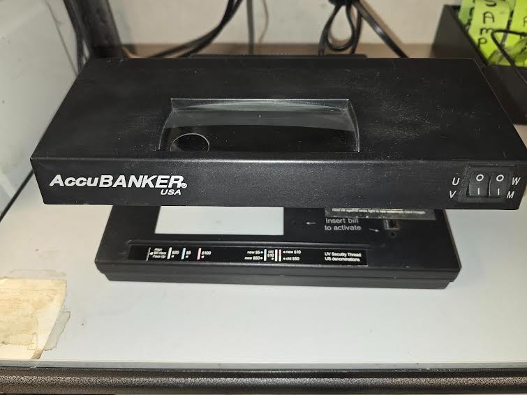 AccuBanker D66 UV Bill Validator - Tested and Working