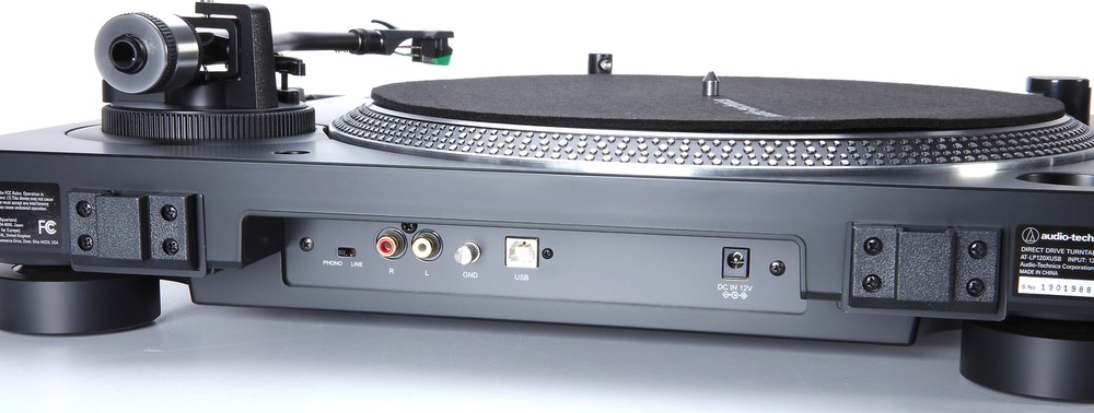 Audio-Technica AT-LP120XUSB-BK turntable w.USB output