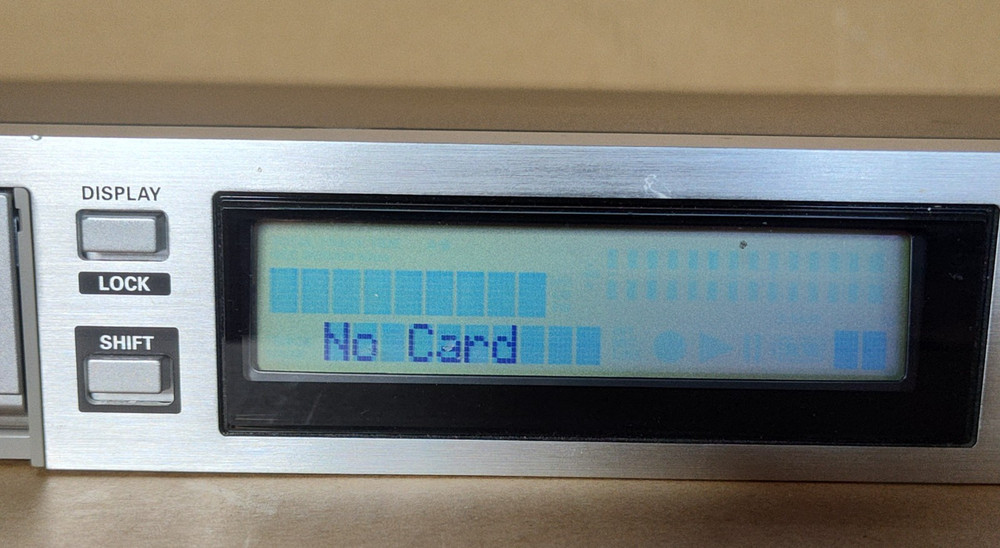 Marantz PMD570 Professional 2 Channel Solid State Audio Recorder Pre-owned