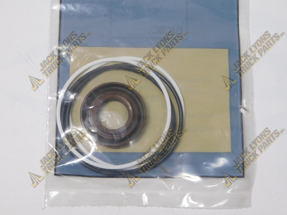 8812 New ZF Pump Seal Kit. Ref. # 7674974909