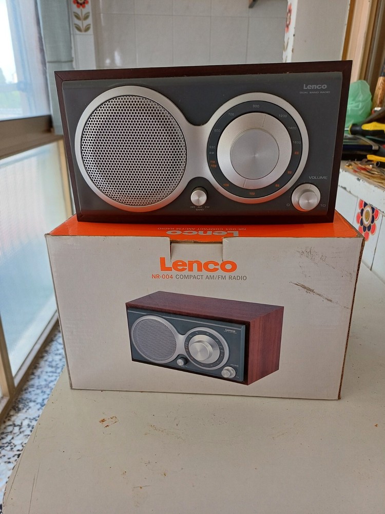 LENCO RADIO MINT