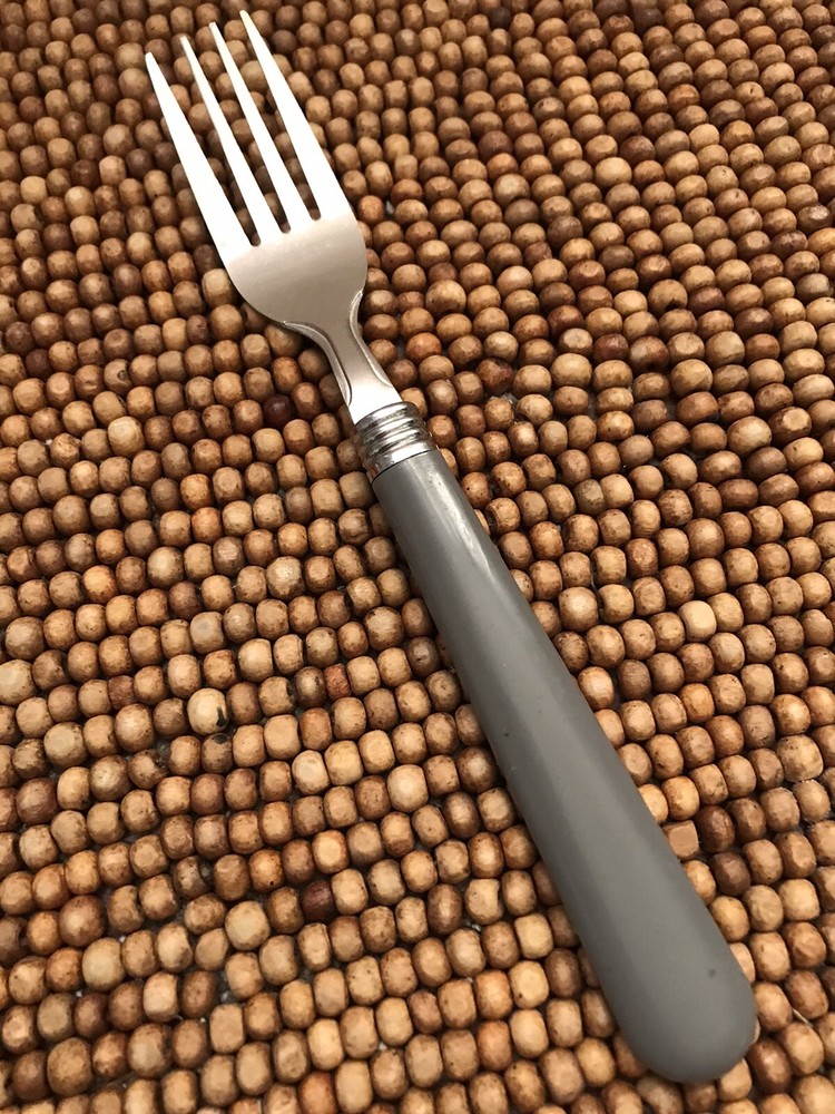 Gibson? Stainless GREY Plastic DINNER FORK 7” EUC