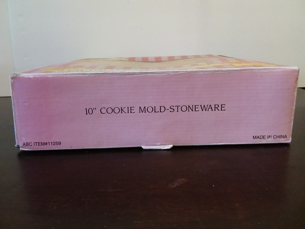 NEW - 10" COOKIE MOLD STONEWARE - ABC DISTRIBUTOR - A7