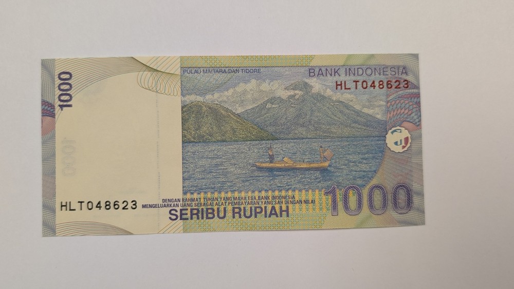 2000 Indonesia, 1000 Rupiah UNCIRCULATED NICE CONDITION